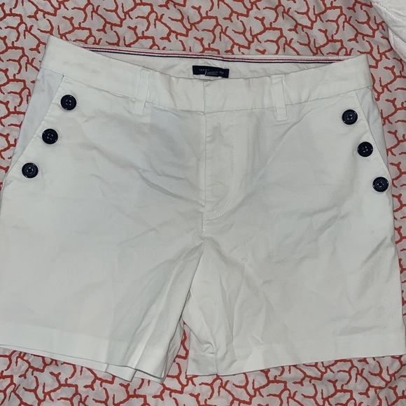 Tim Hilfiger Shorts - Picture 2 of 2